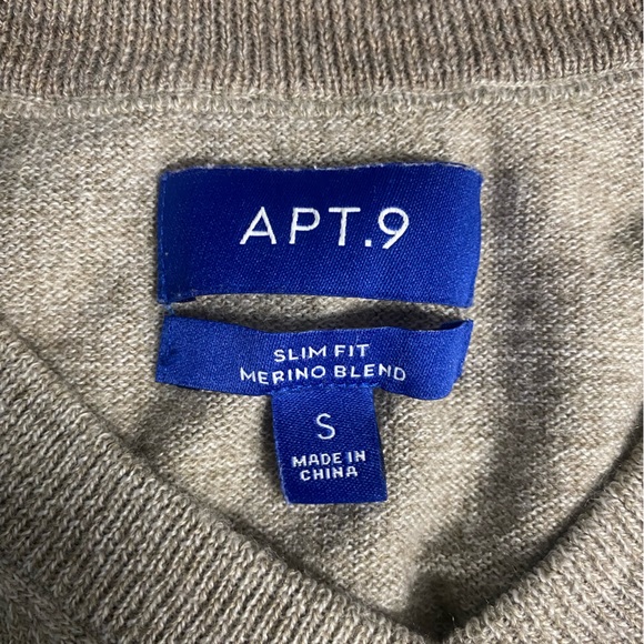 Tan Apt. 9 sweater size small - Picture 3 of 5